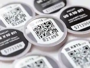 Doming on top of Qr code